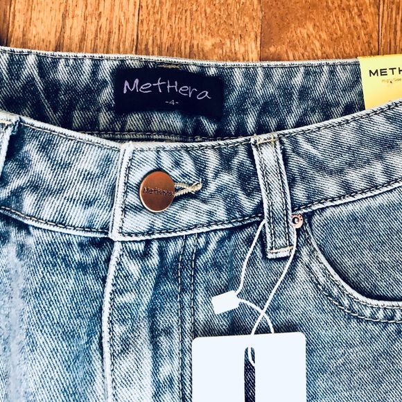 Methera Vogue Style Premium Denim Mom Style High-Rise Jeans - Size 4 - Picture 8 of 9